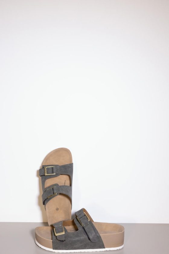 Model 025 - Image 3